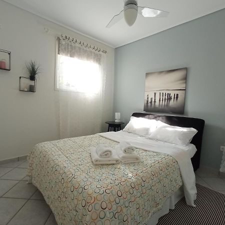 Flat With Garden Near Sea, Port And Airport Apartment อาร์เตมีดา ภายนอก รูปภาพ
