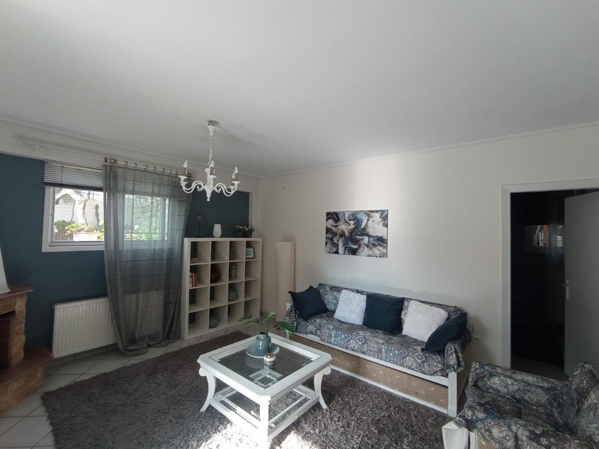 Flat With Garden Near Sea, Port And Airport Apartment อาร์เตมีดา ภายนอก รูปภาพ