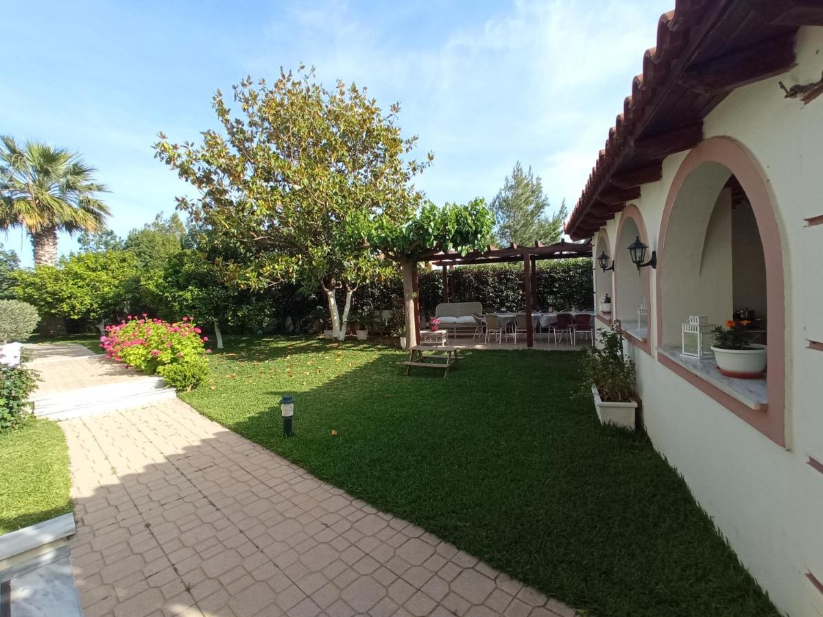 Flat With Garden Near Sea, Port And Airport Apartment อาร์เตมีดา ภายนอก รูปภาพ