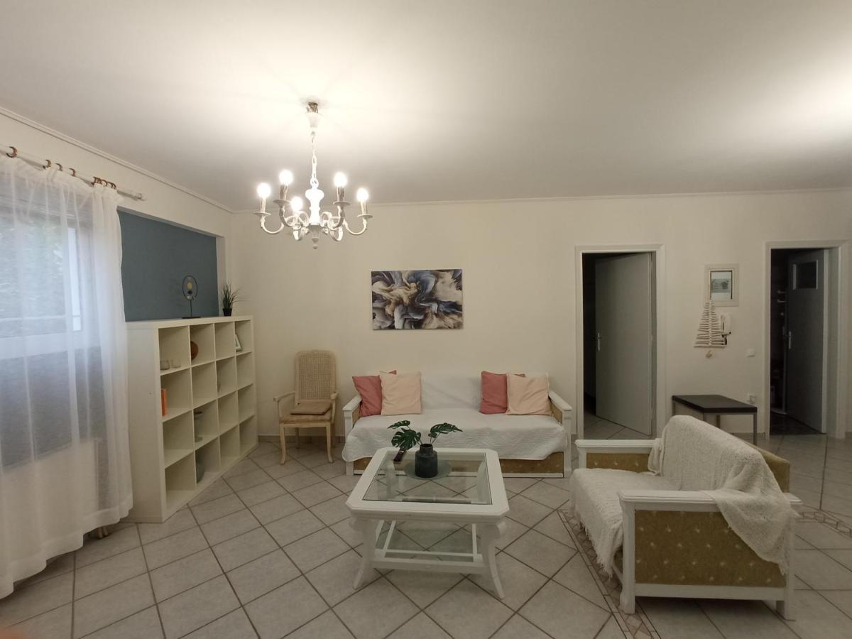 Flat With Garden Near Sea, Port And Airport Apartment อาร์เตมีดา ภายนอก รูปภาพ